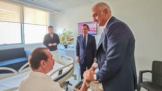 Bakan Ersoy'dan İbrahim Tatlıses'e geçmiş olsun ziyareti