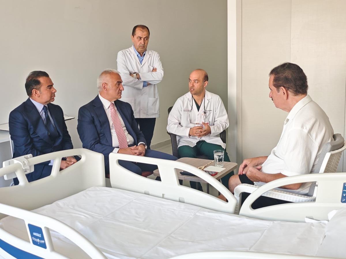 Bakan Ersoy dan İbrahim Tatlıses e geçmiş olsun ziyareti 5
