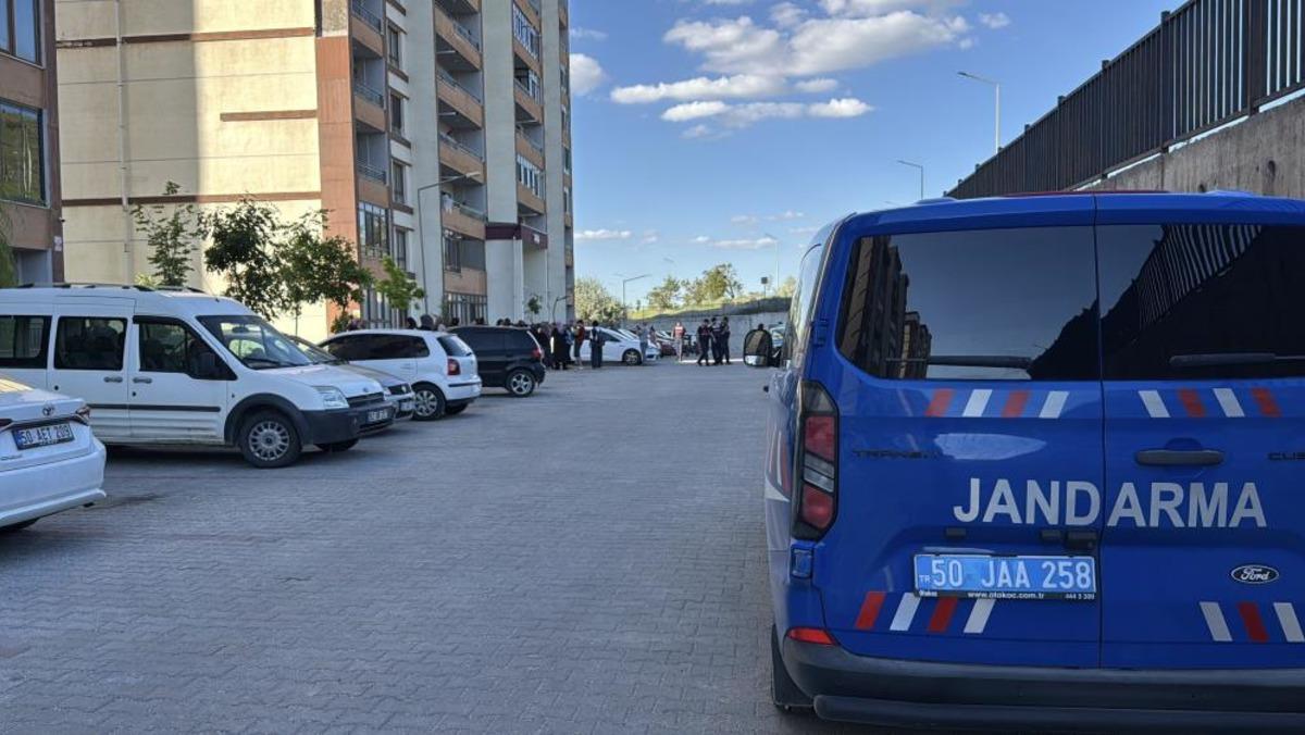 Nevşehir&rsquo;de 5. kattan d&uuml;şen 2 yaşındaki &ccedil;ocuk hayatını kaybetti 1
