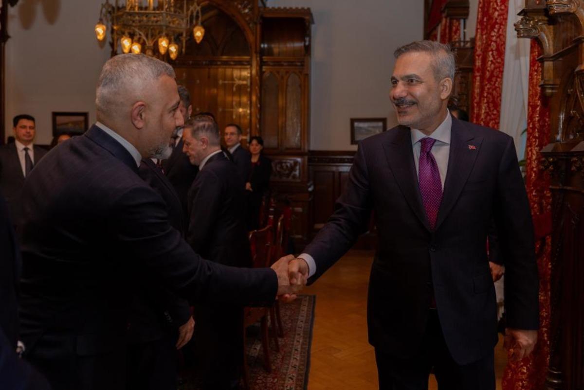 Dışişleri Bakanı Fidan, Rusya da T&uuml;rk iş adamlarıyla buluştu 2