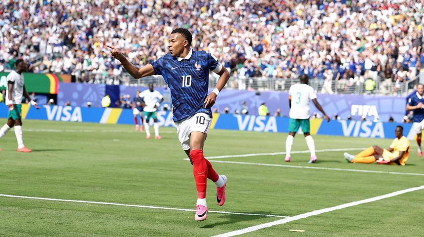 Mbappe tarihe ge&ccedil;iyor! D&uuml;nya Kupası'nda rekorları bir bir kırdı