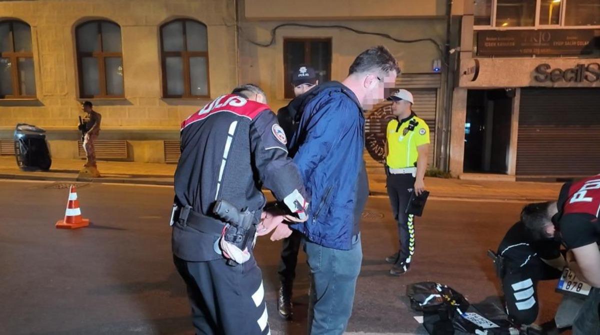 Kadık&ouml;y&rsquo;de helikopter destekli asayiş denetimi: Motosikletli uyuşturucu ticaretinden g&ouml;zaltına alındı 1