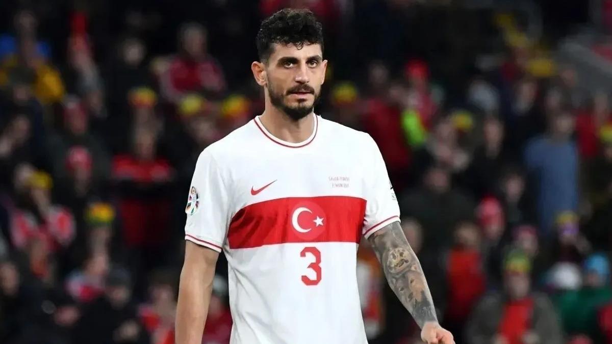 Samet Akaydın dan  imaj  eleştirilerine yanıt: "İnsanın sa&ccedil;ına bıyığına girmek &ccedil;ok sa&ccedil;ma" 2