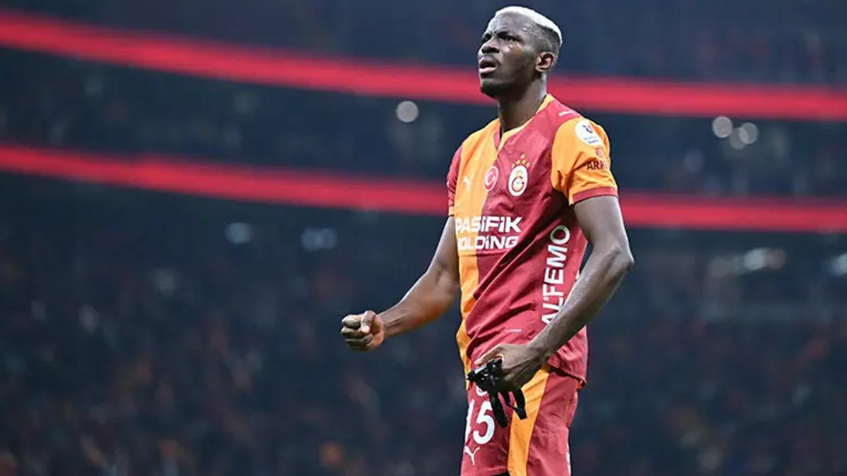 Dünya devleriyle anılıyordu! Osimhen den Galatasaraylı taraftarları rahatlatan açıklama 1