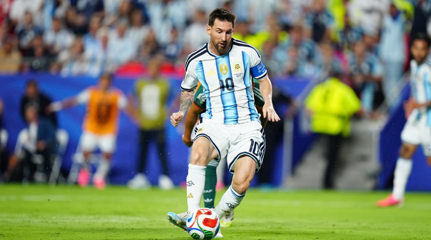 (&Ouml;zet) D&uuml;nya Kupası'nda Messi şov! Arjantin'den r&uuml;ya gibi başlangı&ccedil;