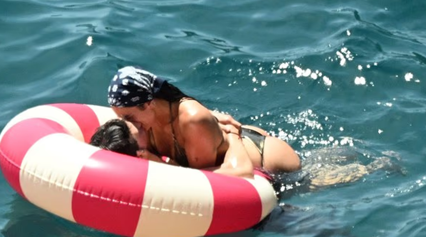 Dua Lipa ve Callum Turner balayında! "Birbirlerine dokunmadan duramıyorlardı"