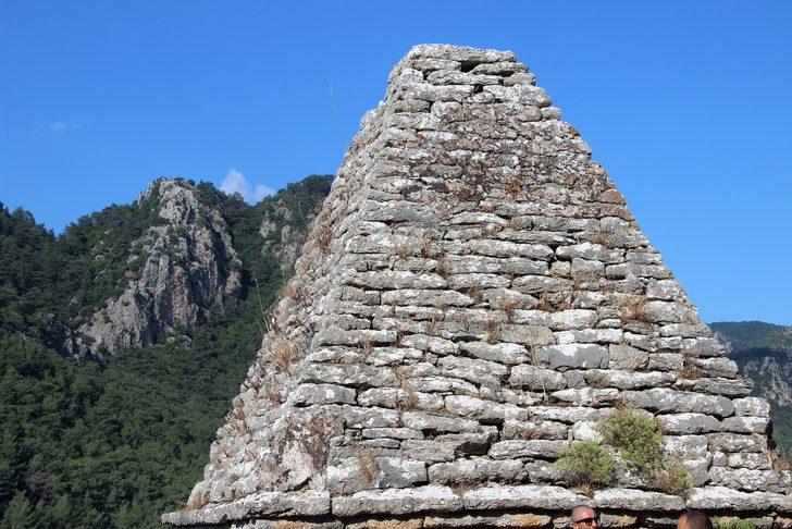 Türbe sanılan mezardan Yunanlı boksör çıktı! G3