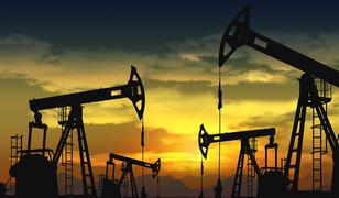 Brent petrol fiyatında d&uuml;ş&uuml;ş s&uuml;r&uuml;yor: G&ouml;zler Fed'e &ccedil;evrildi