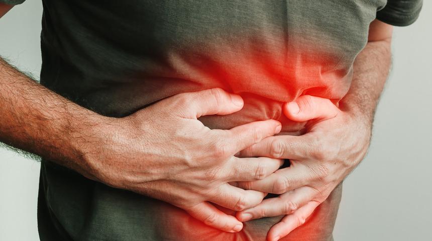 Bu belirtilere dikkat: Refl&uuml; sadece mide yanmasından ibaret değil
