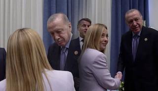 Meloni'nin 'sigara' kararı Erdoğan ile diyaloğunu hatırlattı