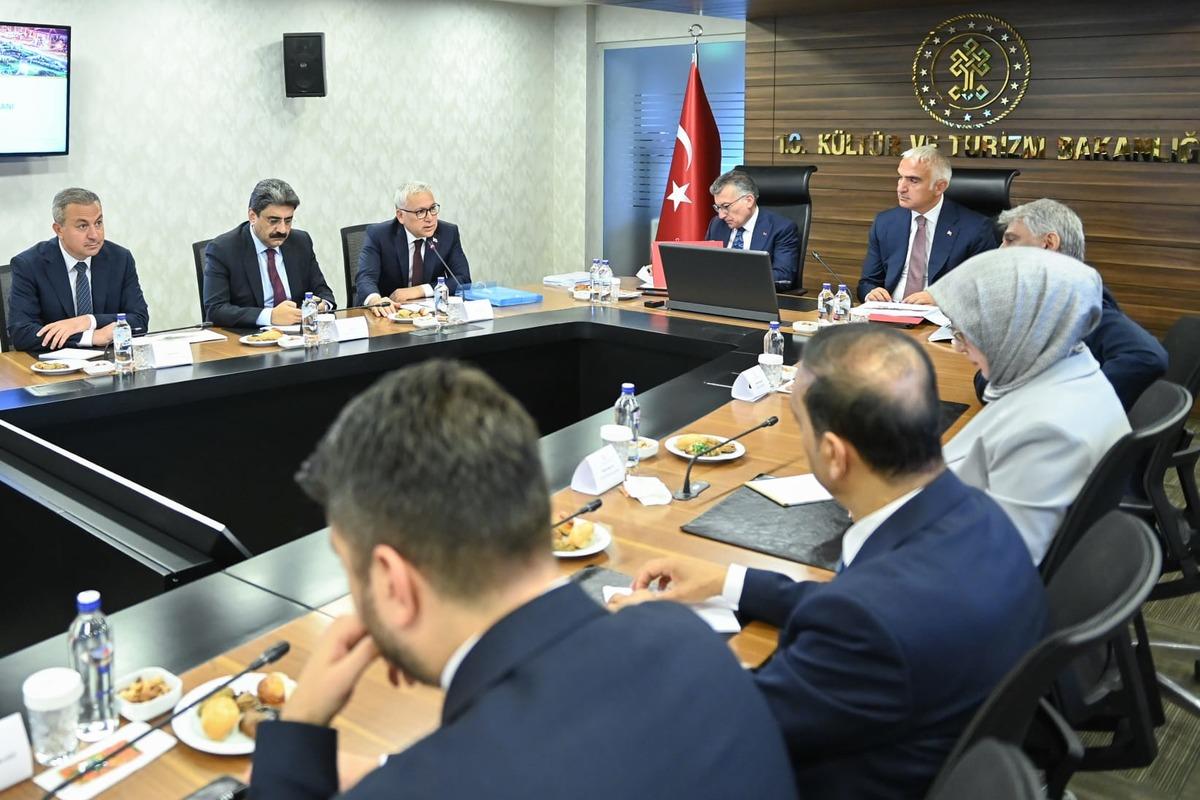 Bakan Ersoy Sivas heyetini kabul etti! K&uuml;lt&uuml;r, gastronomi ve yatırım başlıkları masaya yatırıldı 1