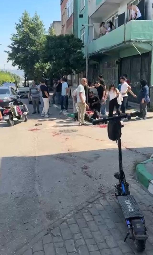 Park kavgasında ortalık kan gölüne döndü: Hem bıçak hem demir sopa! "Sakın ölme oğlum" 2