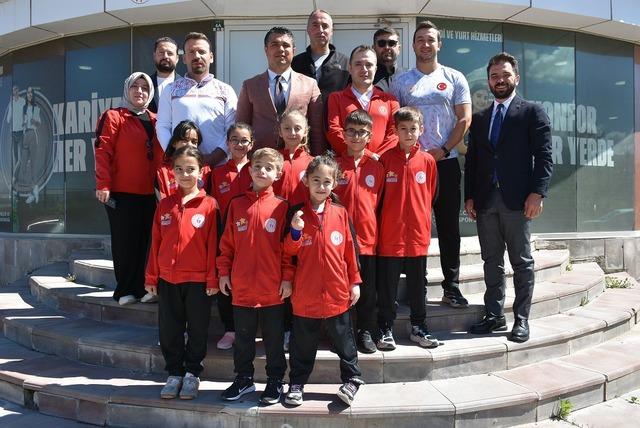 Cimnastikçiler analig yolcusu 3
