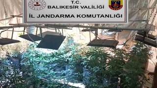 Zehir tacirlerinin yeni sistemini jandarma çökertti