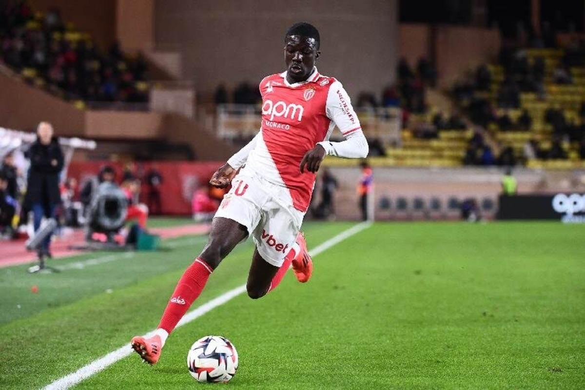 Aziz Yıldırım dan Beşiktaş a transfer çalımı! Fenerbahçe de hedef Ouattara 3