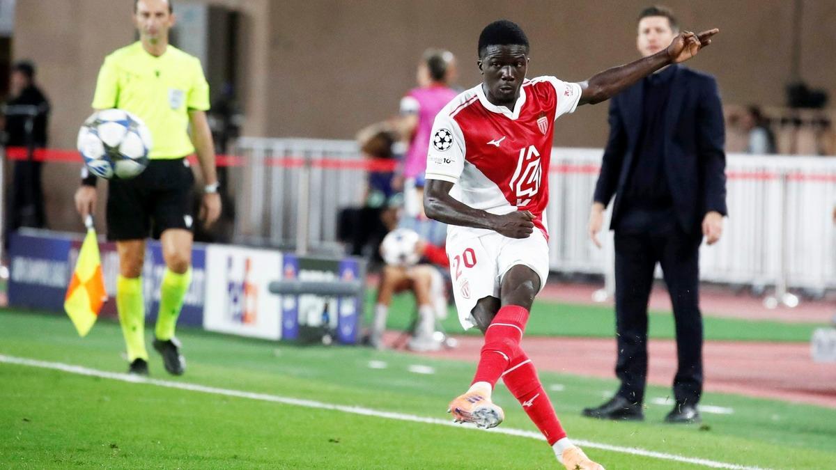 Aziz Yıldırım dan Beşiktaş a transfer çalımı! Fenerbahçe de hedef Ouattara 4