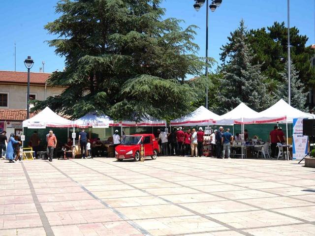Meslek lisesi öğrencilerinin yaptığı ürünler görücüye çıktı 8