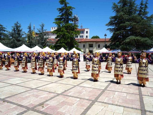 Meslek lisesi öğrencilerinin yaptığı ürünler görücüye çıktı 7