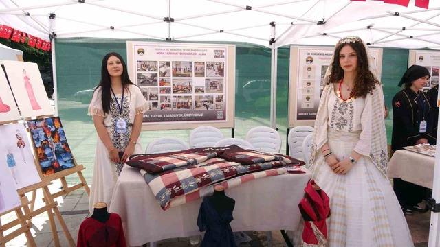 Meslek lisesi öğrencilerinin yaptığı ürünler görücüye çıktı 3