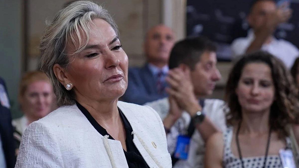 İstanbul Milletvekili Nimet Özdemir CHP den istifa etti 2