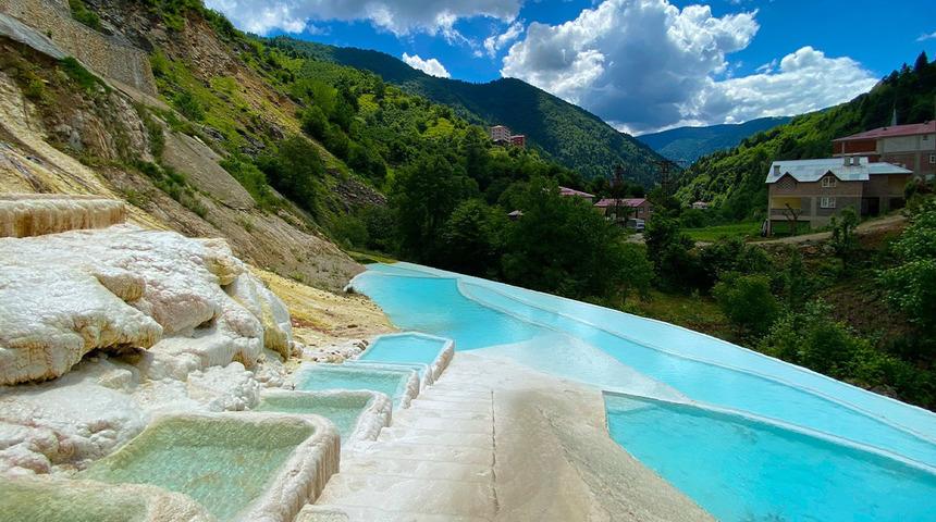 Karadeniz'in Pamukkale'si: 2 aydır akın akın geliyorlar