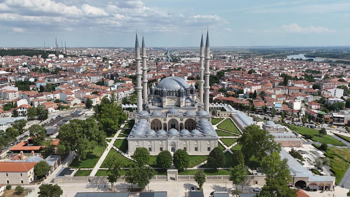 Selimiye’de namaz kılarken can vermişlerdi! "Katil mermi" 58 yıl sonra yeniden ortaya çıktı! 1