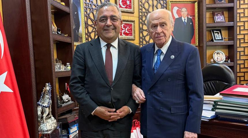 CHP'li isimden Bah&ccedil;eli'ye s&uuml;rpriz ziyaret