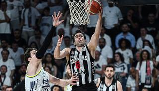 Derbide zafer Fenerbah&ccedil;e Beko'nun! Beşiktaş Gain'i ge&ccedil;tiler