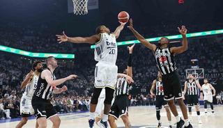 Beşiktaş Gain-Fenerbah&ccedil;e Beko derbisi nefes kesti!