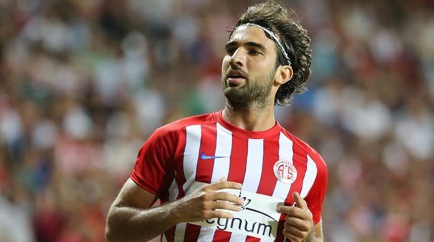 Sakıb Aytaç, Antalyaspor'dan ayrıldığını açıkladı