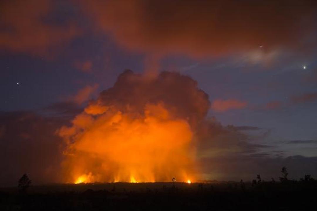 &Ouml;l&uuml;mc&uuml;l gaz taşıyan bulutlar şehri kapladı