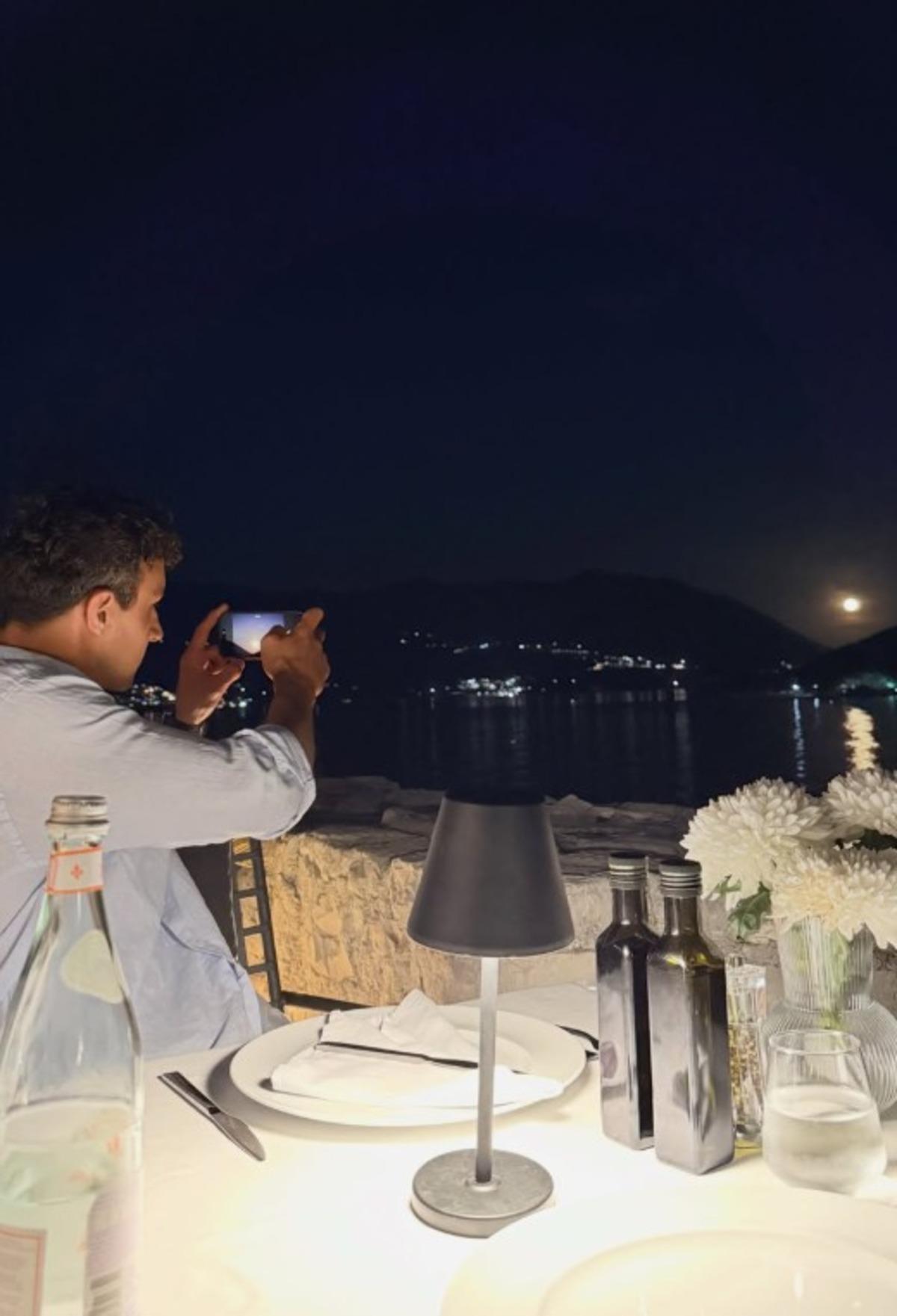 Uzak Şehir’in Pakize si Yaren Güldiken aşka geldi! Alper Çankaya öpmelere doyamadı 2