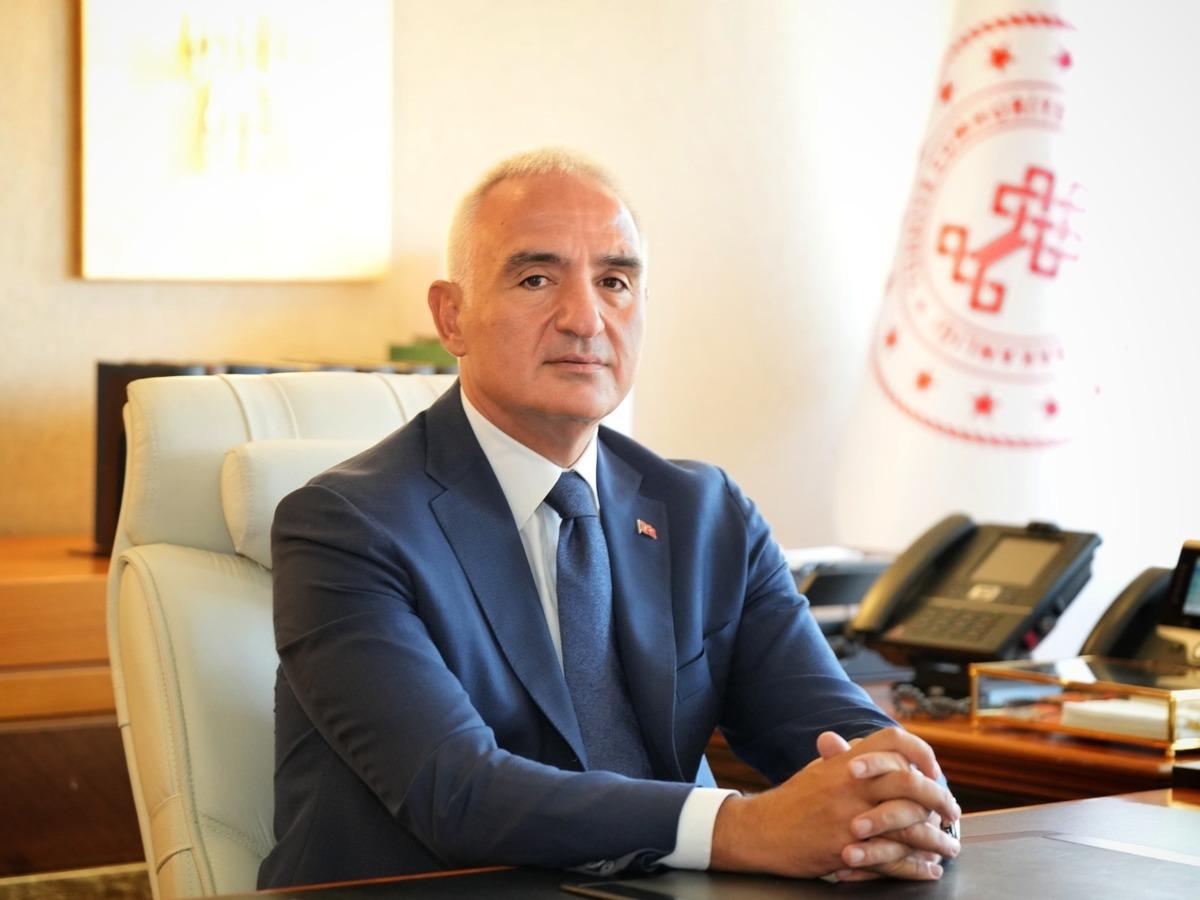 Bakan Ersoy m&uuml;jdeyi verdi: M.S. 3. Y&uuml;zyıla ait nadir mozaik ortaya &ccedil;ıkarıldı 1