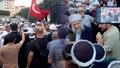 Tahliye edilen Yusuf Ziya G�m��el'e 'kahraman' gibi kar��lama!