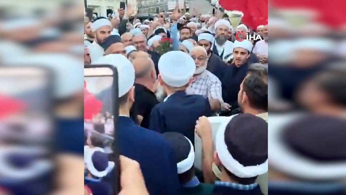 Tahliye edilen Yusuf Ziya G&uuml;m&uuml;şel e  kahraman  gibi karşılama! Tekbir sesleri y&uuml;kseldi 1