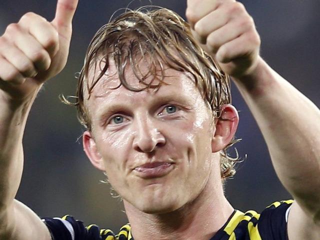 Fenerbah&ccedil;e'de efsane geri d&ouml;nd&uuml;! İsmail Kartal'ın sağ kolu Dirk Kuyt oldu
