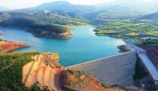Balık avlamak i&ccedil;in girdiği baraj g&ouml;l&uuml;nde kayboldu