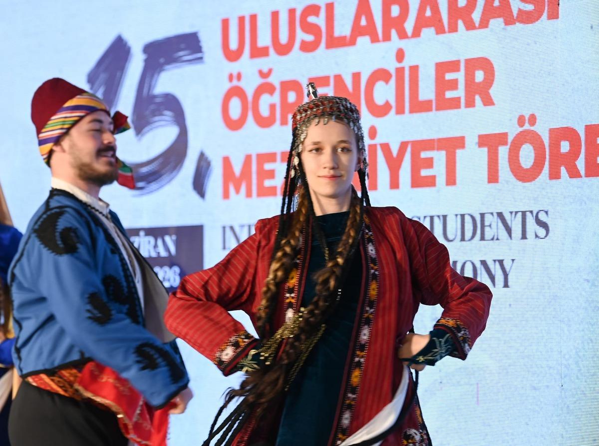 T&uuml;rkiye Bursları Programı na yoğun ilgi! Bakan Ersoy: "&Uuml;lkelerinizin en g&uuml;&ccedil;l&uuml; temsilcilerisiniz" 7