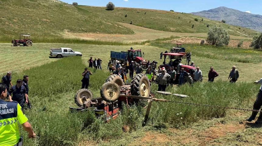Adana&rsquo;da trakt&ouml;r kazası: 1 &ouml;l&uuml;
