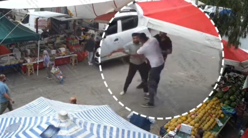 İzmir&rsquo;de zabıta ekiplerine bı&ccedil;aklı ve kasalı saldırı: Ş&uuml;pheli g&ouml;zaltına alındı