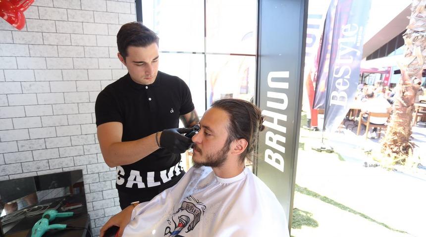 &Uuml;nl&uuml; İsimler ile Yaza Merhaba Partisinin Bakım Sponsoru Braun Oldu