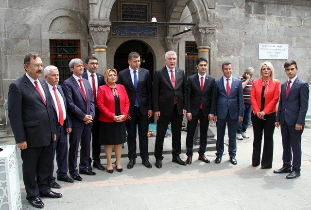 MHP nin 18 yaşındaki milletvekili adayı 2