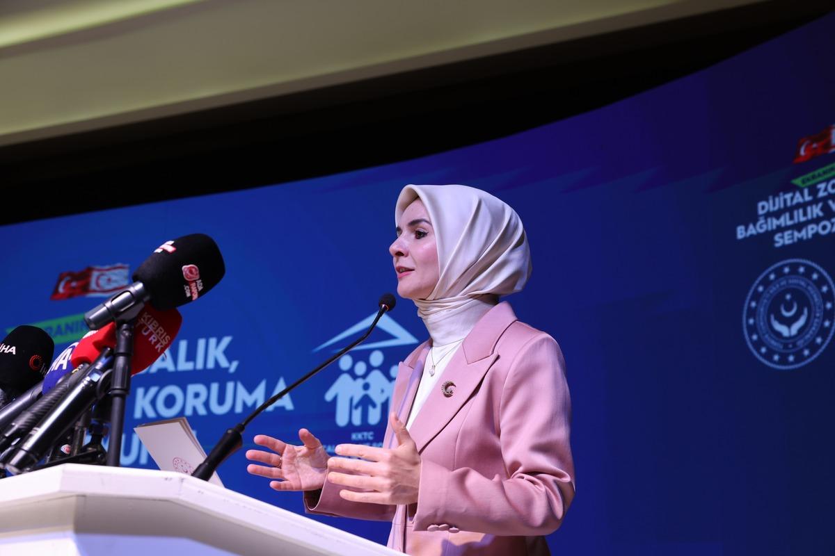 Aile ve Sosyal Hizmetler Bakanı G&ouml;ktaş, KKTC de d&uuml;zenlenen sempozyumun a&ccedil;ılışında konuştu 1