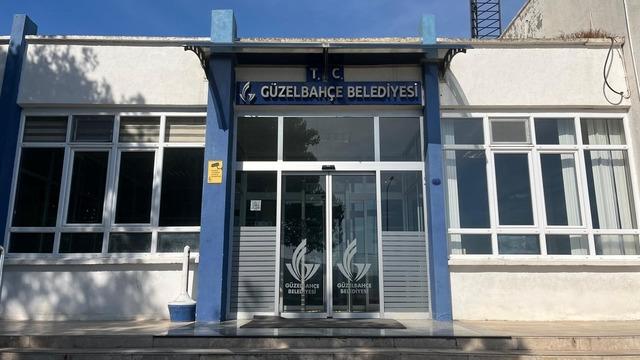 Seferihisar Belediyesi soruşturmasında yeni gelişme: Eski Güzelbahçe Belediye Başkanı'nın eşi gözaltında