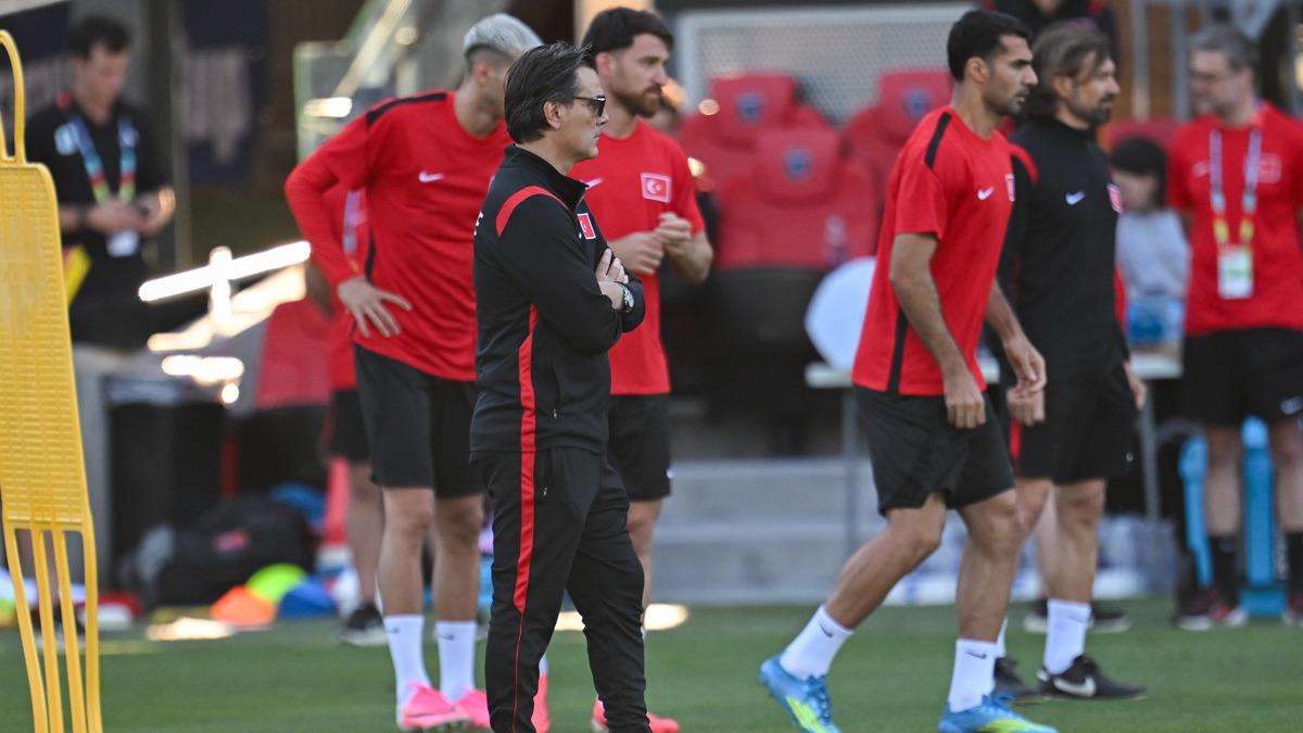 Eleştirilerin hedefi olmuştu! Montella dan sert tepki: "Onlardan daha Türk üm" 1