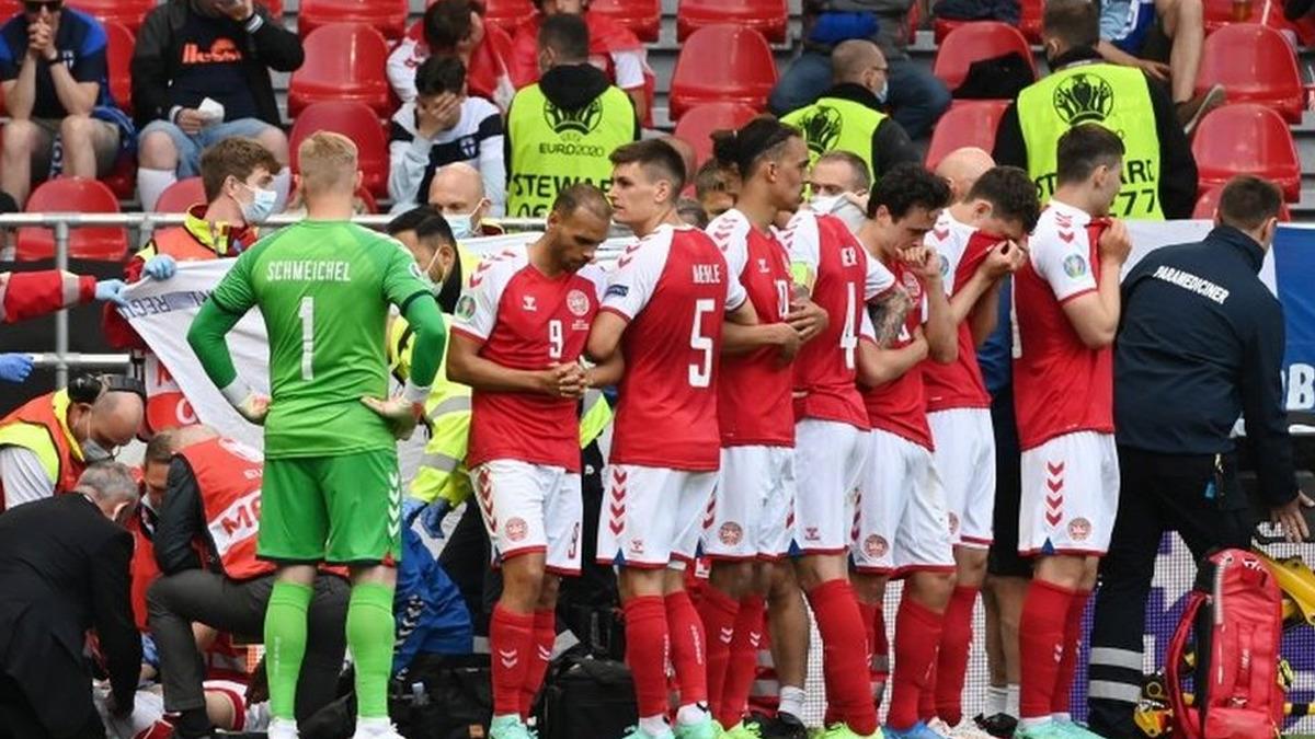 D&uuml;nya Kupası nda korkutan anlar! Kone nin etrafında &ccedil;ember oluşturdular 3