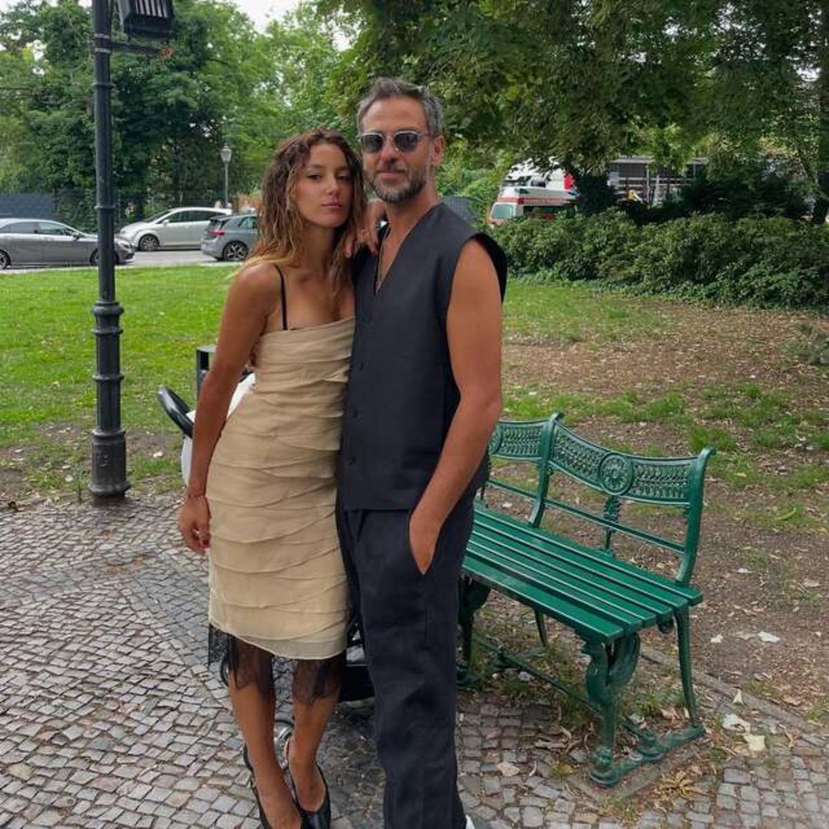 8 yıllık evlilik sessiz sedasız bitti! Cansu Tosun ve Erkan Kol&ccedil;ak K&ouml;stendil boşanmanın ardından bir araya geldi 1