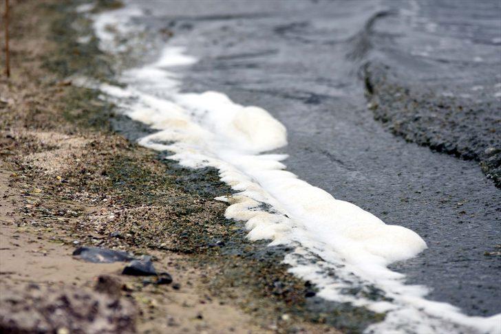 Bafa Gölü, kuraklık ve kirlilikten köpürdü G5