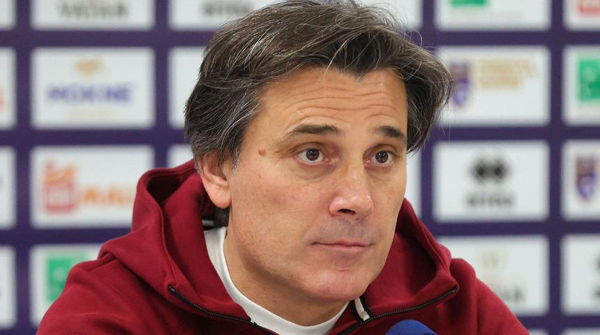 T&uuml;rkiye-Paraguay ma&ccedil;ının muhtemel 11'leri netleşti! Montella'dan s&uuml;rpriz forvet kararı
