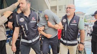 Yasa dışı kürtaj operasyonu! Doktorun odasından 500 bin TL çıktı